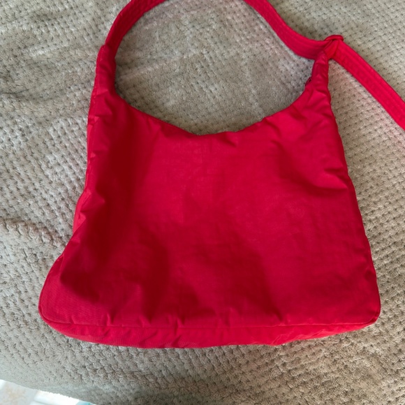 Baggu Candy Apple Nylon Shoulder Bag - Picture 7 of 8